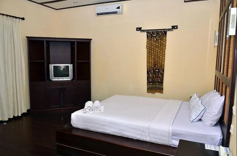 Bali Reski Hotel Seminyak 3*,